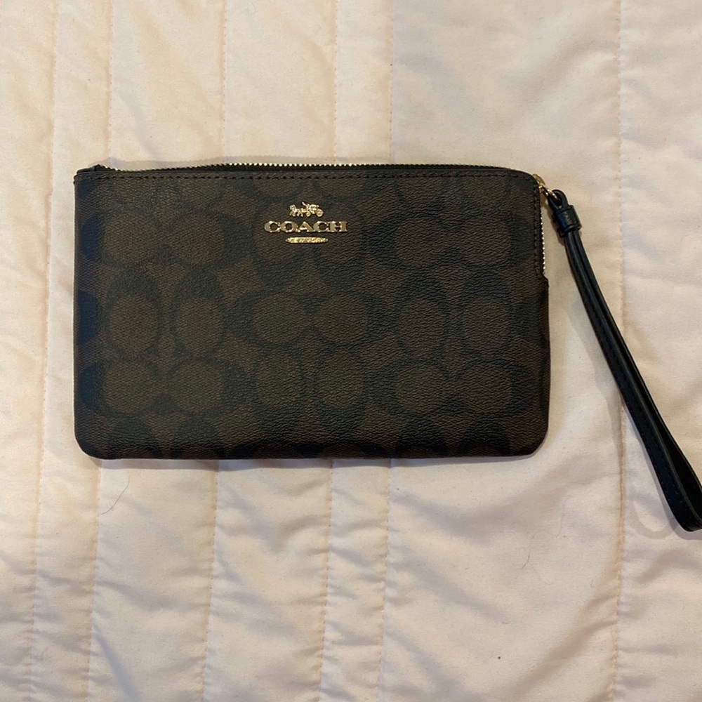 Signature Coach Wristlet